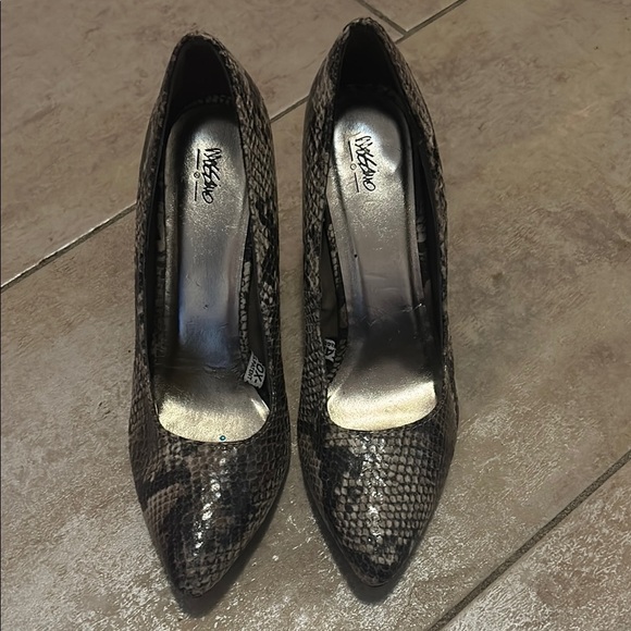 Mossimo Snake Print Black Heels - Picture 2 of 11